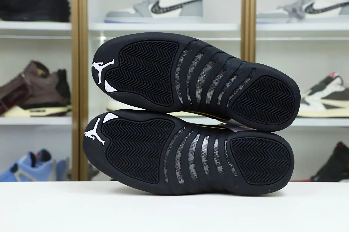 JORDAN AIR 'ROYALTY' RETRO Kimikick 12 0531
